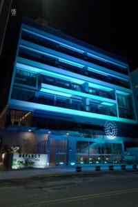 REFLECT RESIDENCE